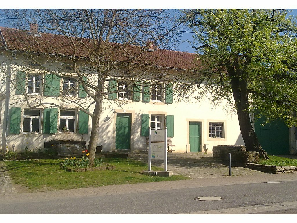 Haus Saargau (2010) / Haus Saargau (um 1920)