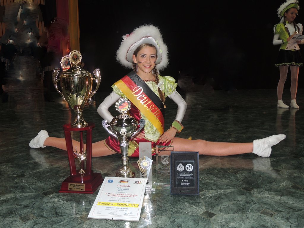 20151116-Adina-03-Web